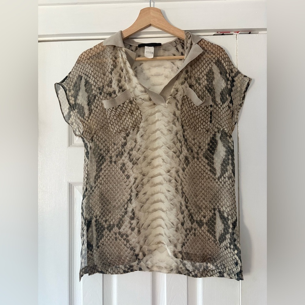 Les Copains Size 42‎ US 6 Silk Sheer Blouse Snake Skin Print Flaw